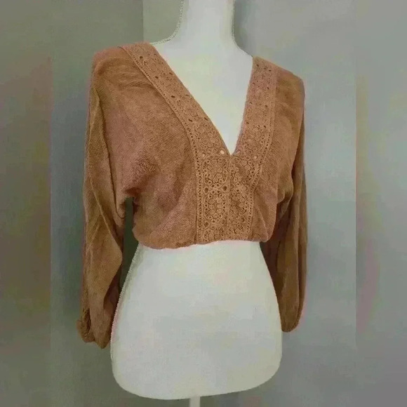 Forever21 Bohemian Crop Top - Picture 1 of 7